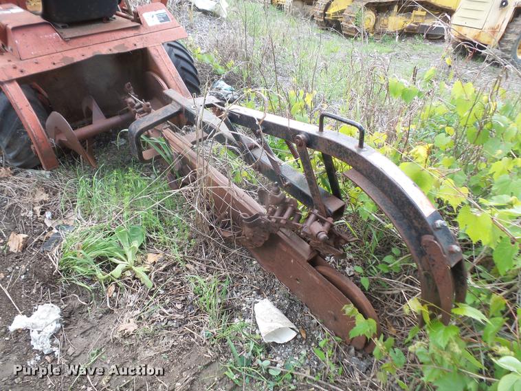 image for item DA6252 Ditch Witch 2300 trencher