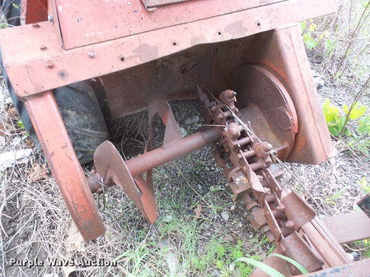 image for item DA6252 Ditch Witch 2300 trencher