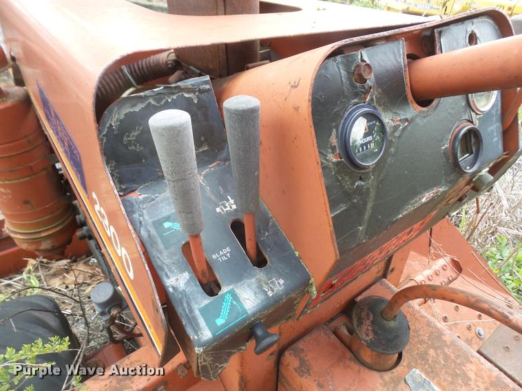 image for item DA6252 Ditch Witch 2300 trencher