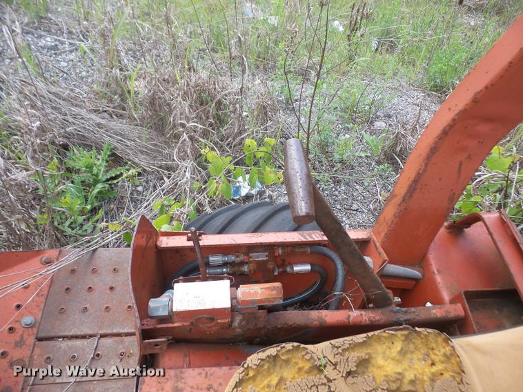 image for item DA6252 Ditch Witch 2300 trencher
