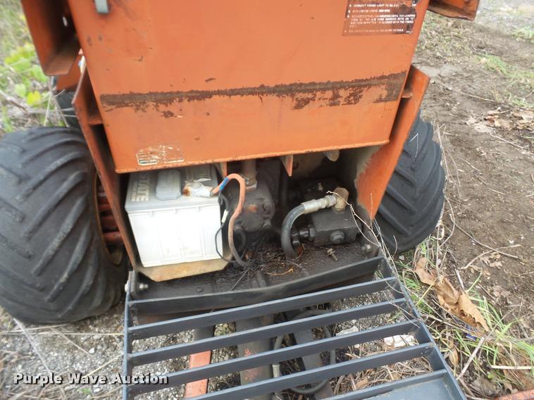 image for item DA6252 Ditch Witch 2300 trencher