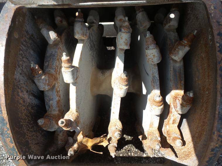 image for item DA6253 2010 Coneqtec Universal AD450HD skid steer planer