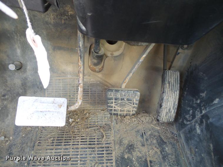 image for item DA6259 1993 International 4900 dump truck