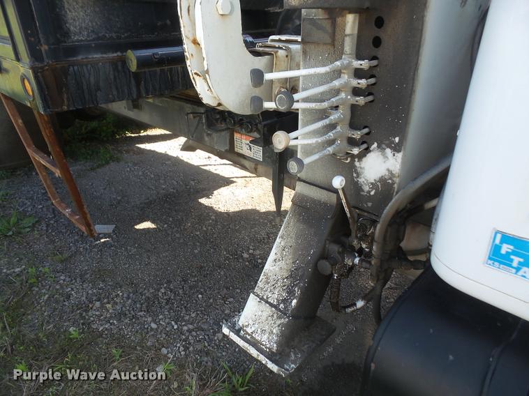 image for item DA6259 1993 International 4900 dump truck