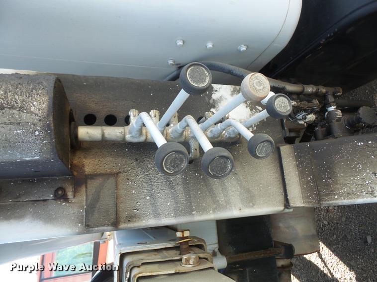 image for item DA6259 1993 International 4900 dump truck