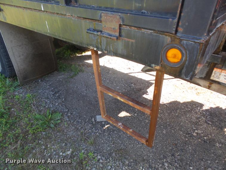 image for item DA6259 1993 International 4900 dump truck