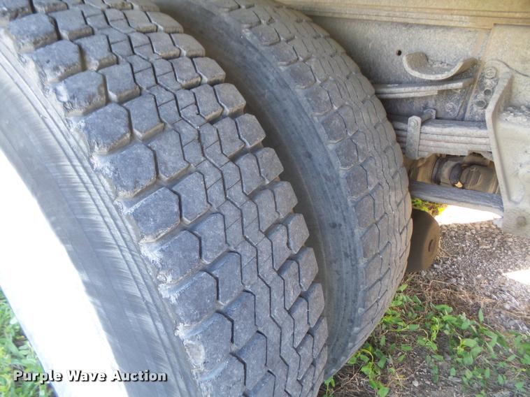 image for item DA6259 1993 International 4900 dump truck