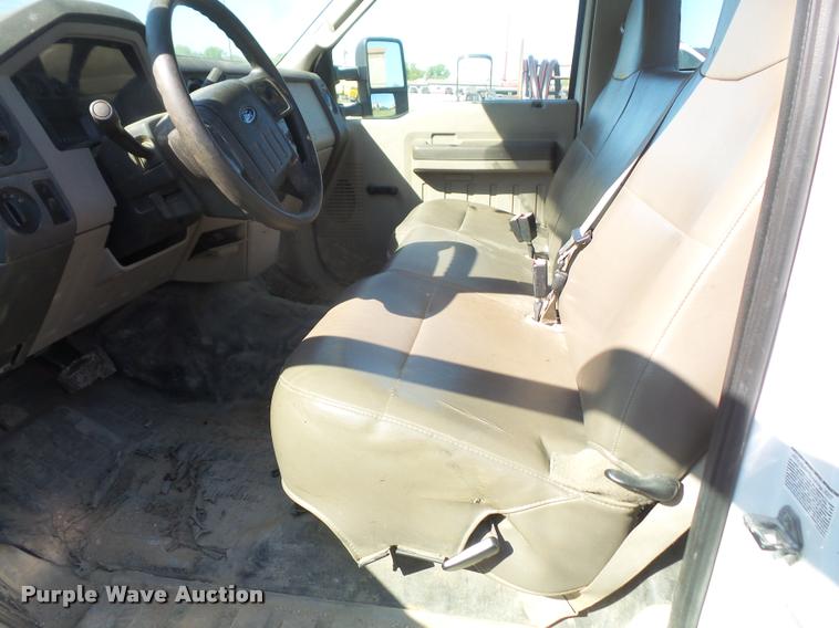 image for item DA6260 2008 Ford F450 Super Duty truck cab and chassis