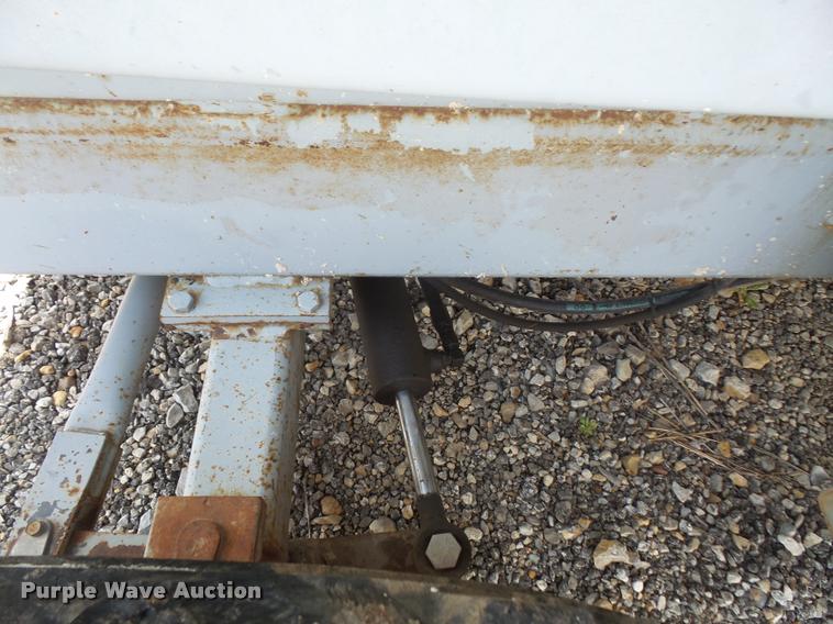 image for item DA8104 1996 Sky Jack SJ8241F scissor lift