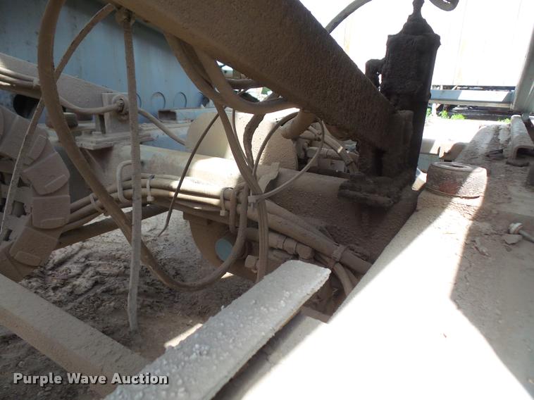 image for item DA8104 1996 Sky Jack SJ8241F scissor lift