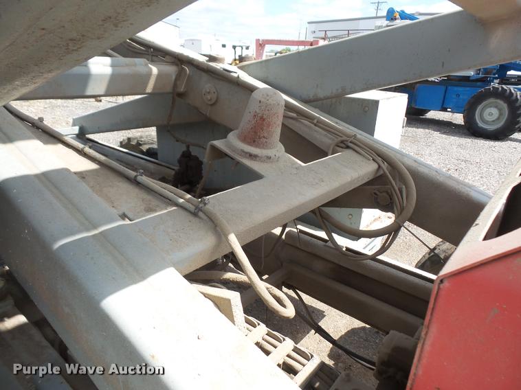 image for item DA8104 1996 Sky Jack SJ8241F scissor lift