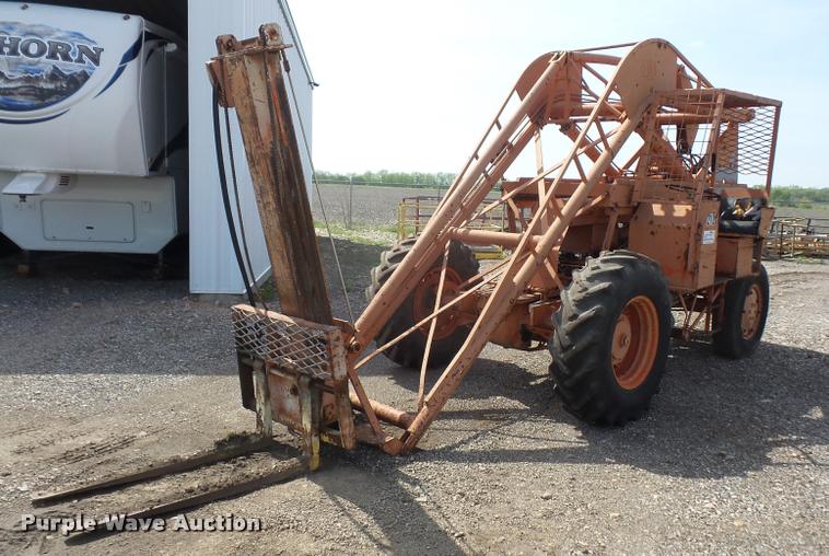 image for item DA8105 Lull 7C1-31 telehandler