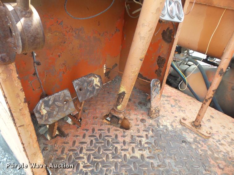 image for item DA8105 Lull 7C1-31 telehandler