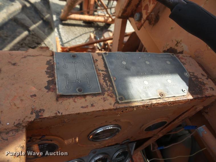 image for item DA8105 Lull 7C1-31 telehandler