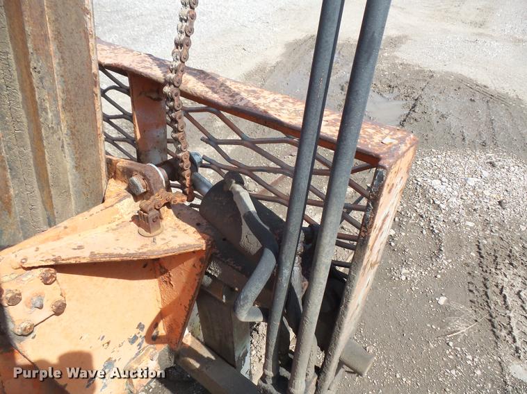 image for item DA8105 Lull 7C1-31 telehandler