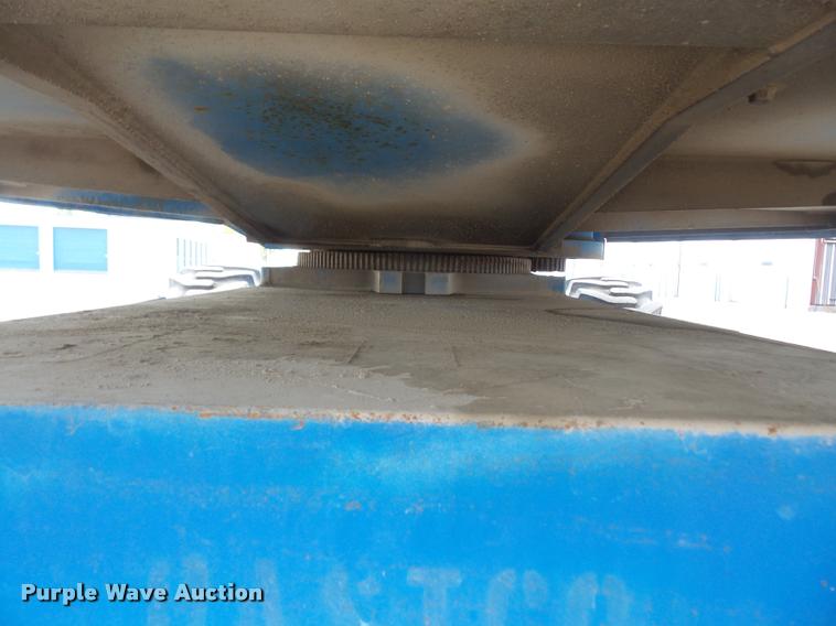 image for item DA8106 1993 Genie S60 boom lift