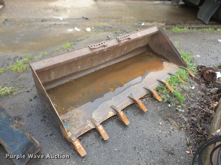 image for item DA8129 Bobcat low profile bucket