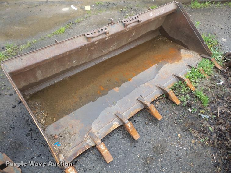 image for item DA8129 Bobcat low profile bucket