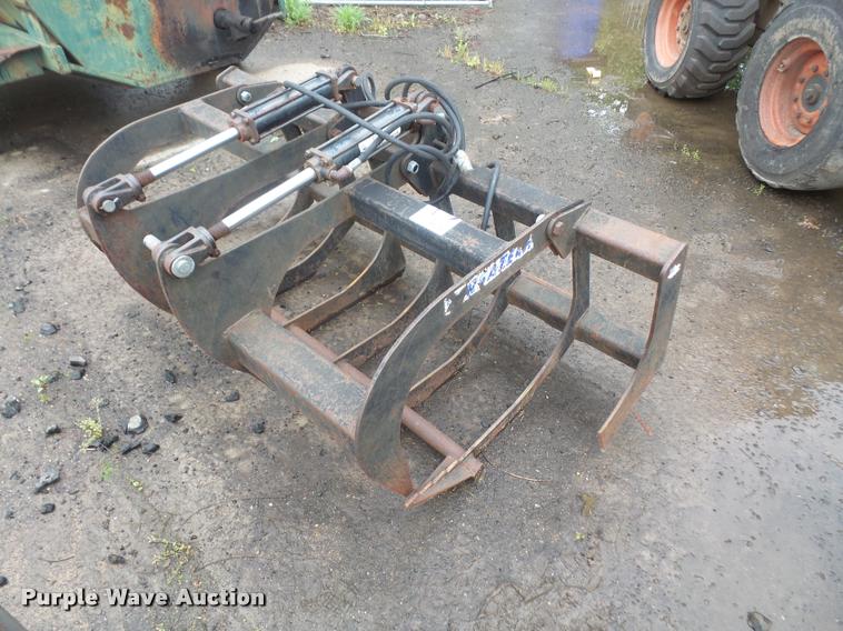 image for item DA8135 Skid steer grapple bucket