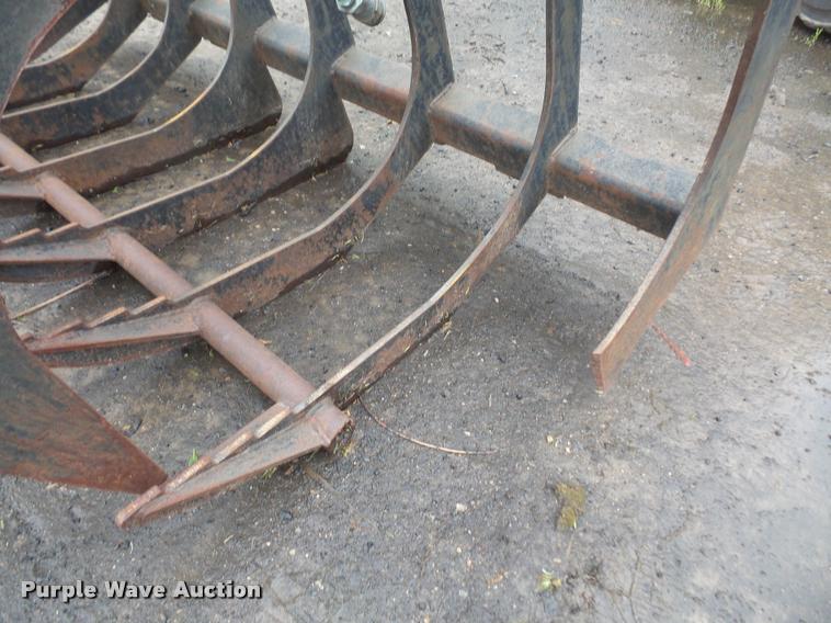 image for item DA8135 Skid steer grapple bucket