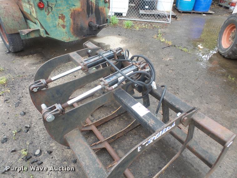 image for item DA8135 Skid steer grapple bucket