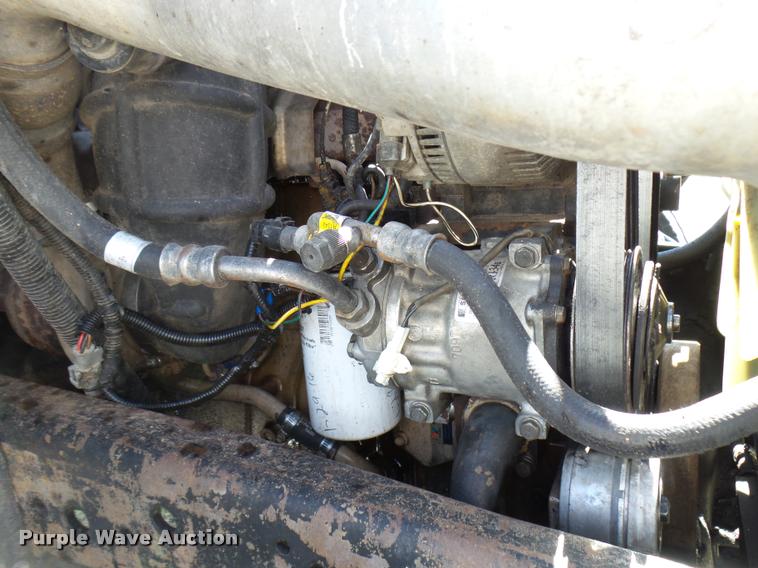 image for item DB0130 1998 Ford F800 truck cab and chassis