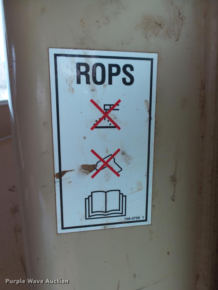 image for item DB0161 2005 Caterpillar 140H motor grader