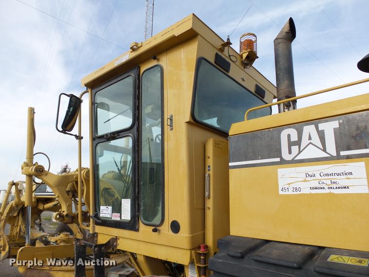 image for item DB0161 2005 Caterpillar 140H motor grader