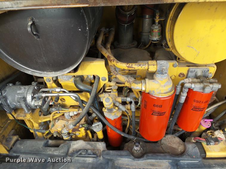 image for item DB0161 2005 Caterpillar 140H motor grader