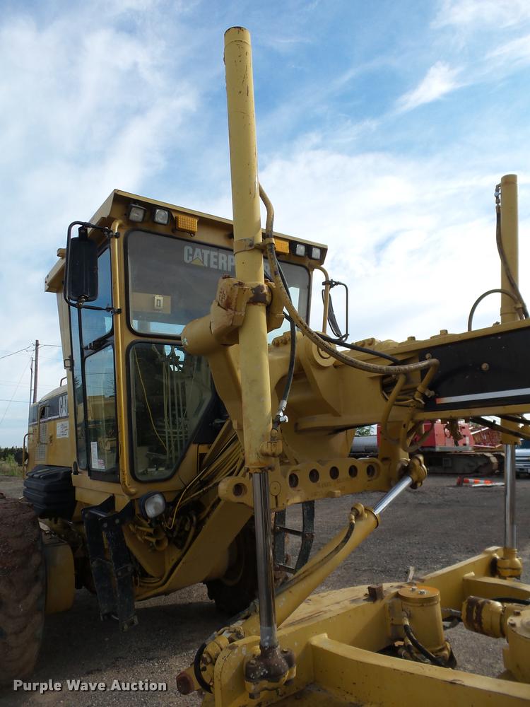 image for item DB0161 2005 Caterpillar 140H motor grader