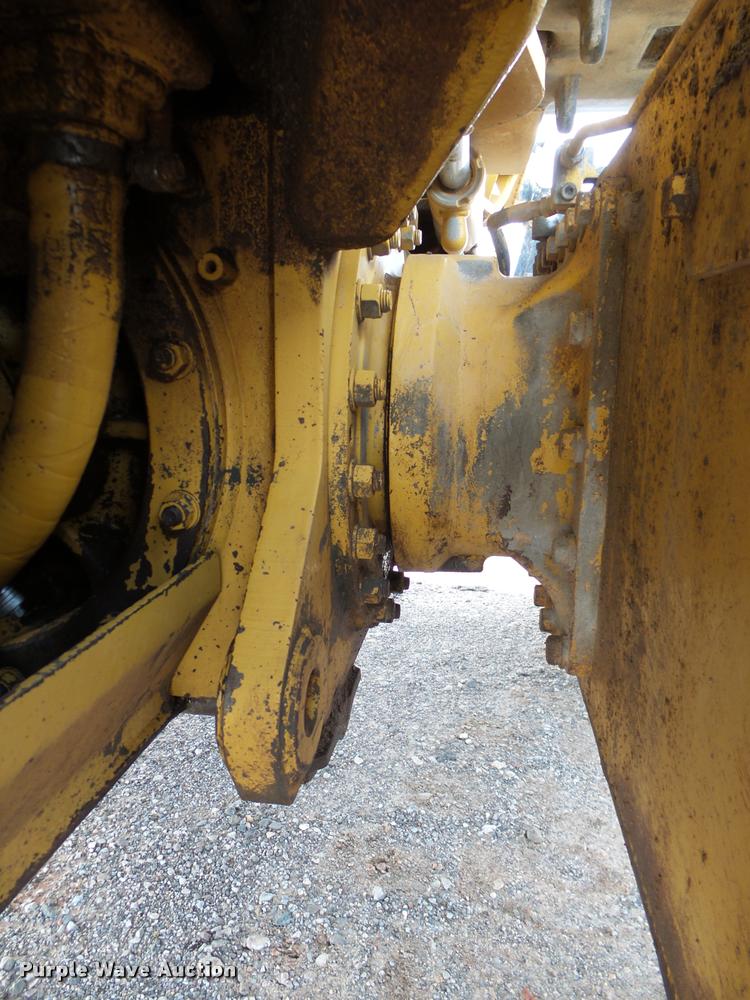 image for item DB0161 2005 Caterpillar 140H motor grader