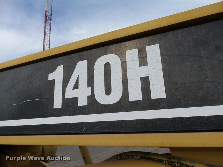 image for item DB0161 2005 Caterpillar 140H motor grader