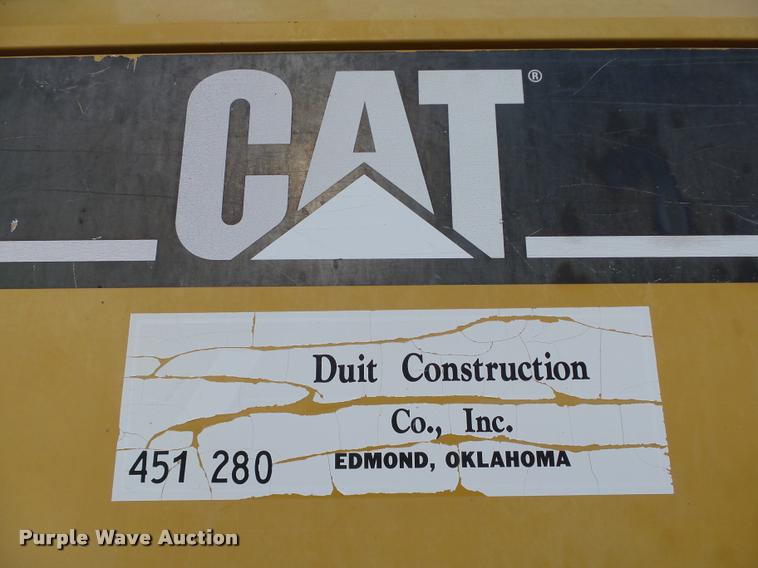 image for item DB0161 2005 Caterpillar 140H motor grader