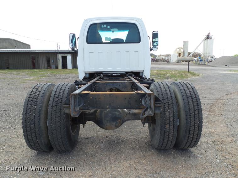 image for item DB0165 2005 Chevrolet C6500 truck chassis