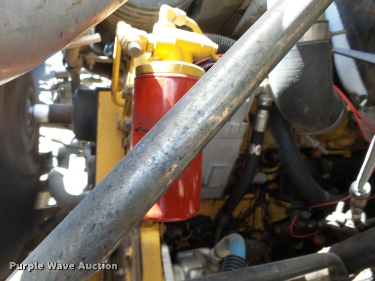 image for item DB0165 2005 Chevrolet C6500 truck chassis