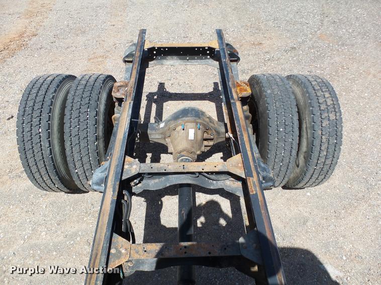 image for item DB0165 2005 Chevrolet C6500 truck chassis