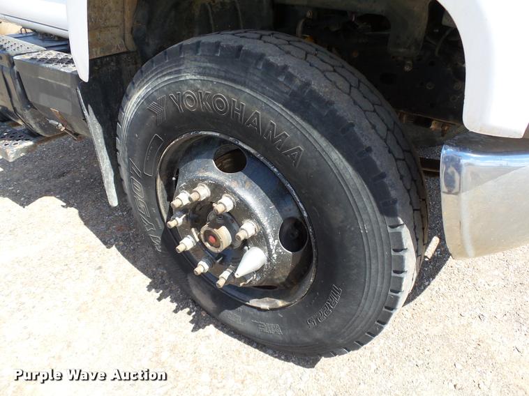 image for item DB0165 2005 Chevrolet C6500 truck chassis