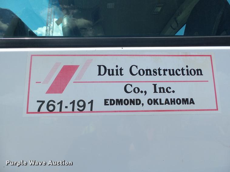 image for item DB0165 2005 Chevrolet C6500 truck chassis