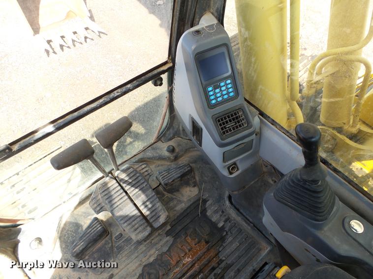 image for item DB0167 2004 Komatsu PC220LC-7 excavator