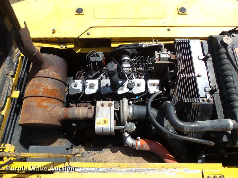 image for item DB0167 2004 Komatsu PC220LC-7 excavator