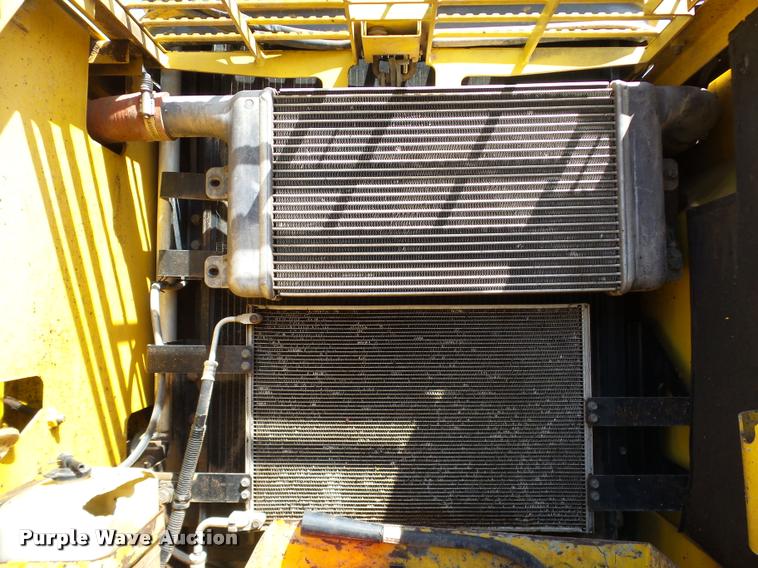 image for item DB0167 2004 Komatsu PC220LC-7 excavator