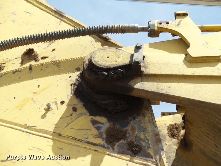 image for item DB0167 2004 Komatsu PC220LC-7 excavator