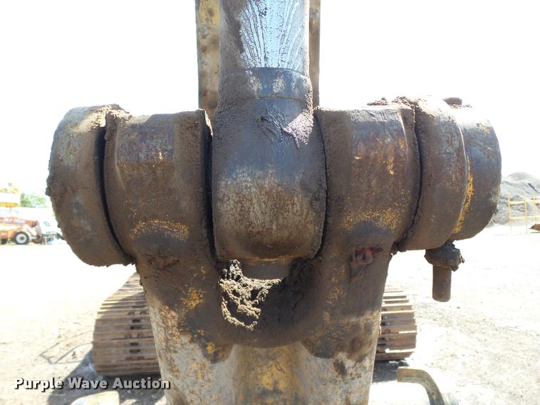 image for item DB0167 2004 Komatsu PC220LC-7 excavator