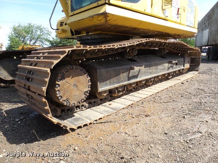 image for item DB0167 2004 Komatsu PC220LC-7 excavator