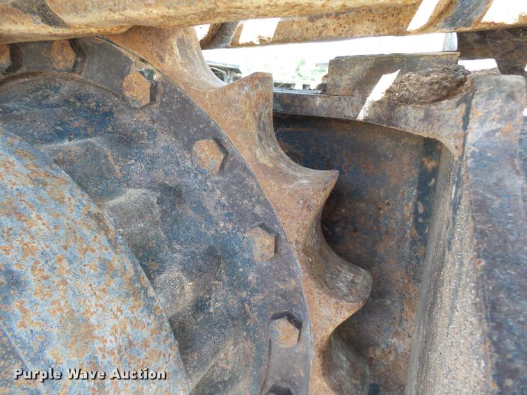 image for item DB0167 2004 Komatsu PC220LC-7 excavator