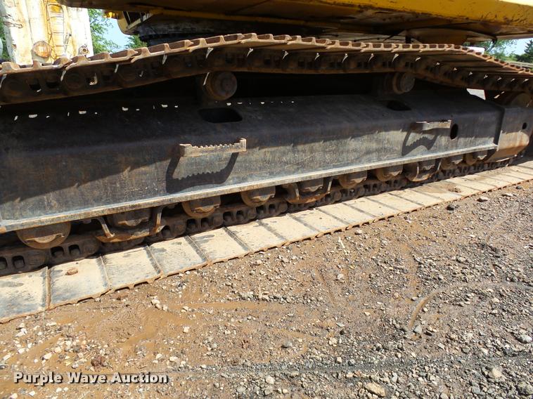 image for item DB0167 2004 Komatsu PC220LC-7 excavator