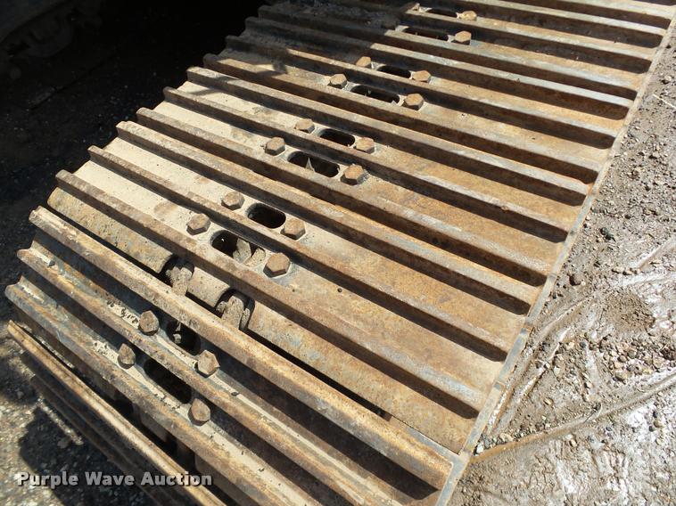 image for item DB0167 2004 Komatsu PC220LC-7 excavator