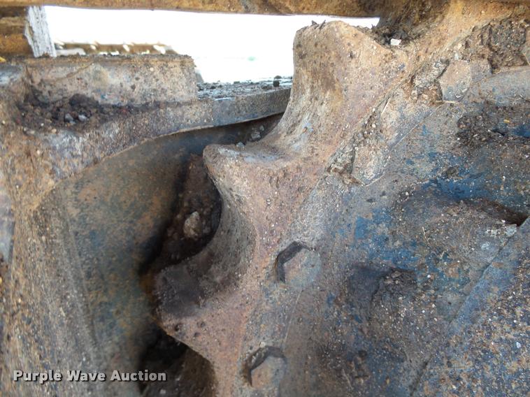 image for item DB0167 2004 Komatsu PC220LC-7 excavator