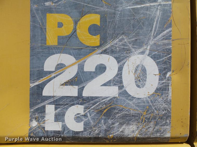 image for item DB0167 2004 Komatsu PC220LC-7 excavator
