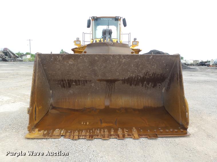 image for item DB0225 2006 Volvo L220E wheel loader